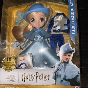 Harry Potter Fleur Delacour 8" Doll Gift Set 10-Piece 2 Outfits Wizard Toy NEW